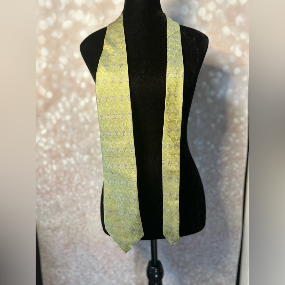 Classic Off Island by Tommy Bahama Tie